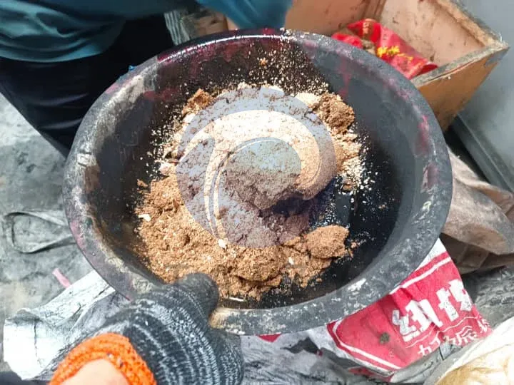 Chức năng của máy ép viên thức ăn điện là gì? 3 Nguyên liệu thô trộn lẫn như bước đầu tiên