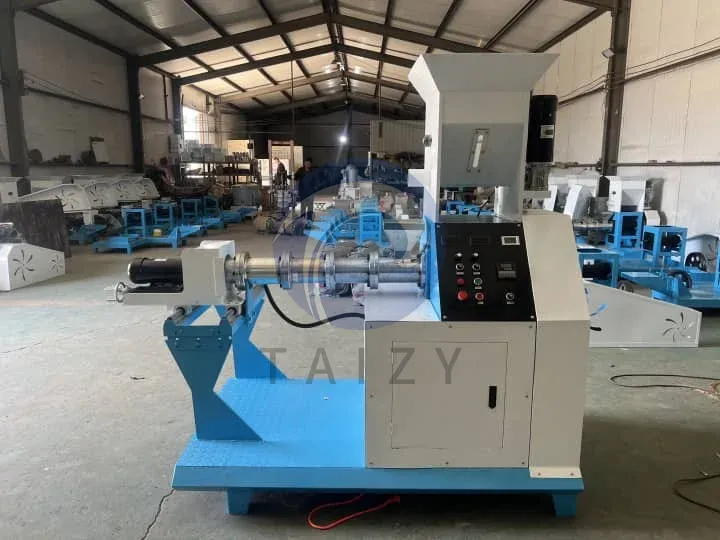 machine d’extrusion d’aliments pour chats