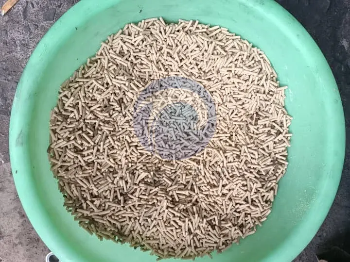 home made poultry feed