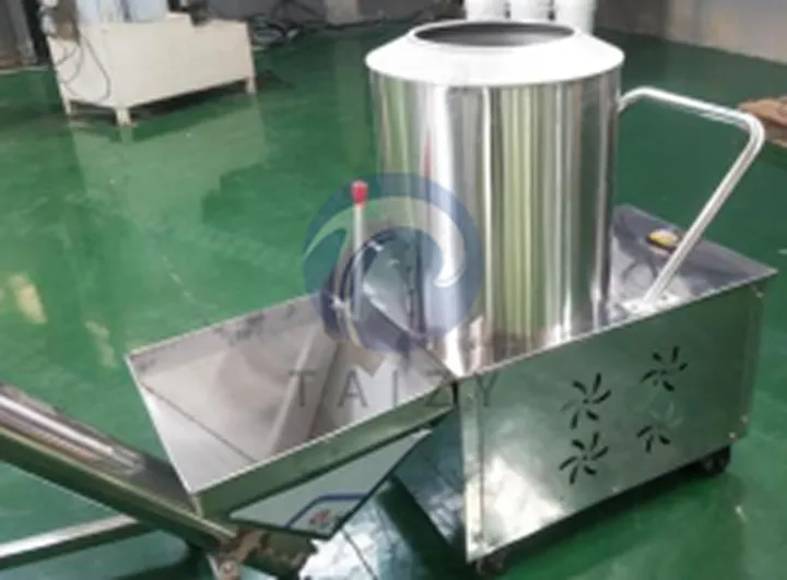 A mixer is a machine used to blend different materials evenly into a uniform mixture. It is widely used in industries such as agriculture, food processing, and construction.