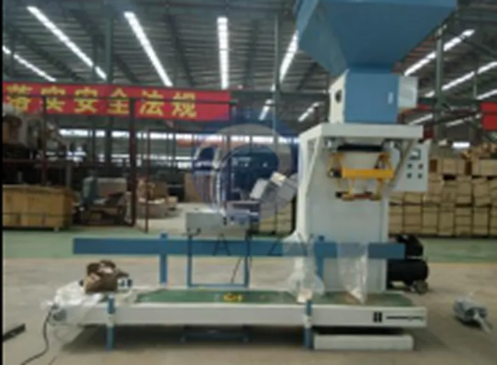 A weighing and packing machine is used to automatically weigh and package finished feed pellets into bags. It improves packing accuracy, reduces labor costs, and increases overall production efficiency.